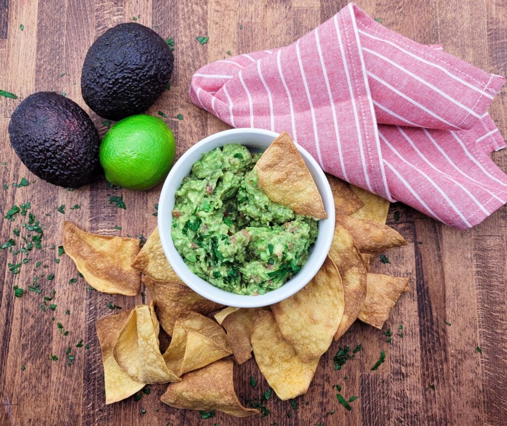 Quick and Easy 4Ingredient Guacamole Recipe Trendgredient